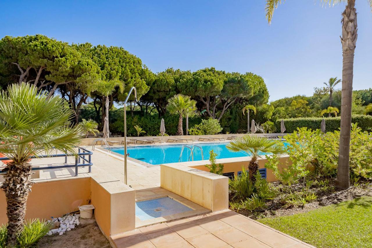 Al - Apartamento Vila Sol F5 T 奎特里拉 外观 照片